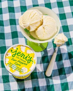 Jeni's Splendid Ice Creams near The Pearl apartments in Koreatown