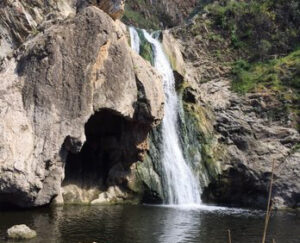 Wildwood Paradise Falls waterfall hike in the Conejo Valley